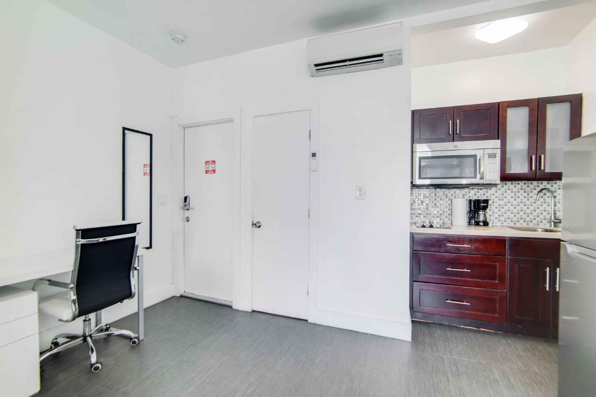 Charming Large Studio Near Ocean Dr - South Beach ميامي بيتش المظهر الخارجي الصورة